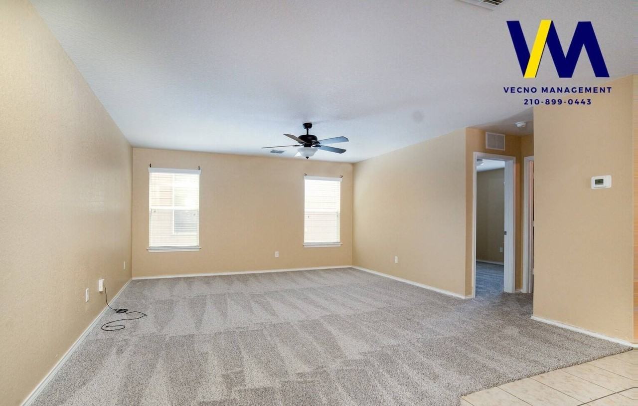 437 Auburn Park - Photo 7 of 23