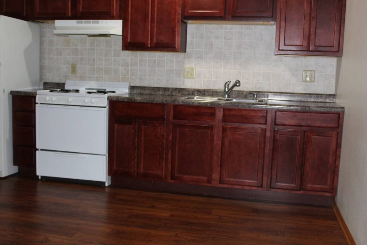 1320 Maple Dr #4 - Photo 2 of 5