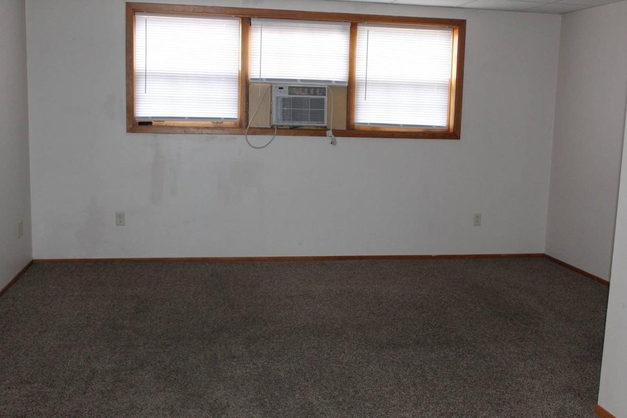 1320 Maple Dr #4 - Photo 5 of 5