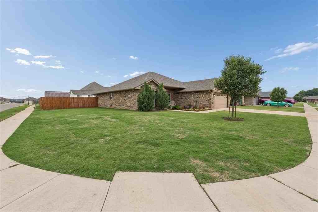 1751 Lexington Ct - Photo 3 of 49