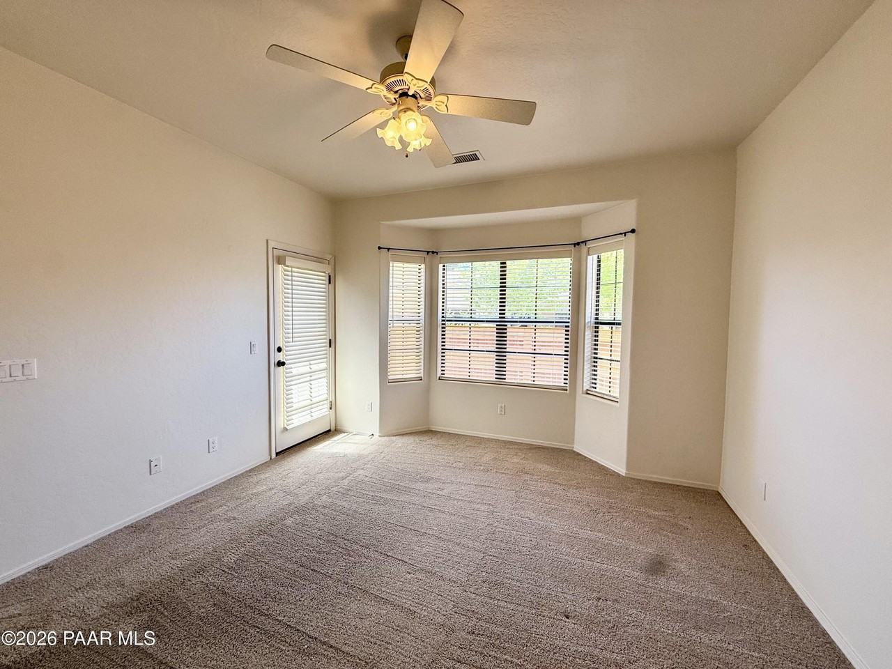 1210 Gardenia Ln - Photo 7 of 16