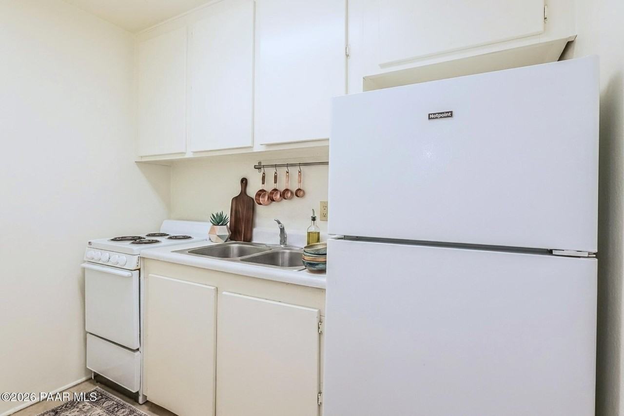 2450 N Treat Ave #2454 - Photo 4 of 8