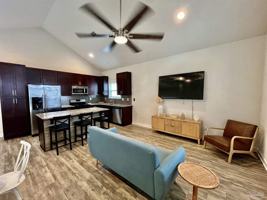 featured image of 1113 W Government St