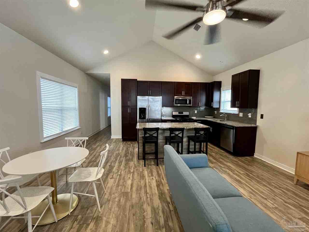 1113 W Government St - Photo 3 of 24