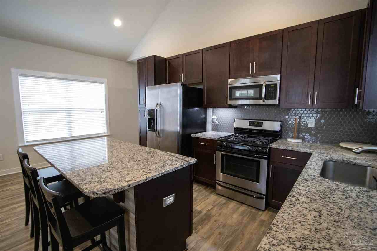 1113 W Government St - Photo 4 of 24