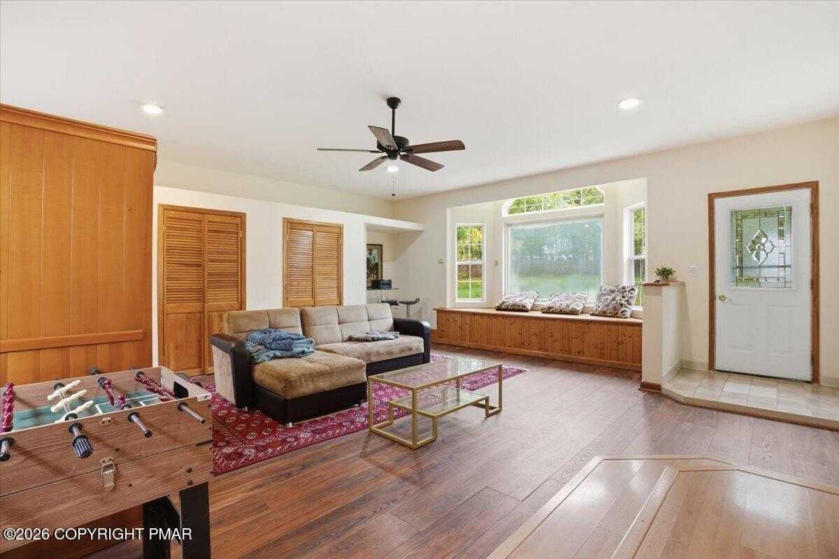2662 Tacoma Dr - Photo 4 of 50