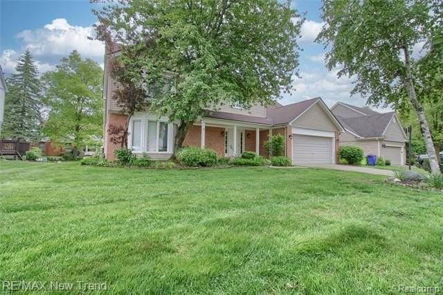 24498 Redwing Dr - Photo 2 of 35