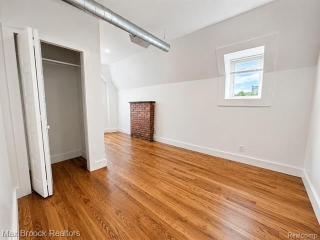 3143 Trumbull St #301 - Photo 7 of 12