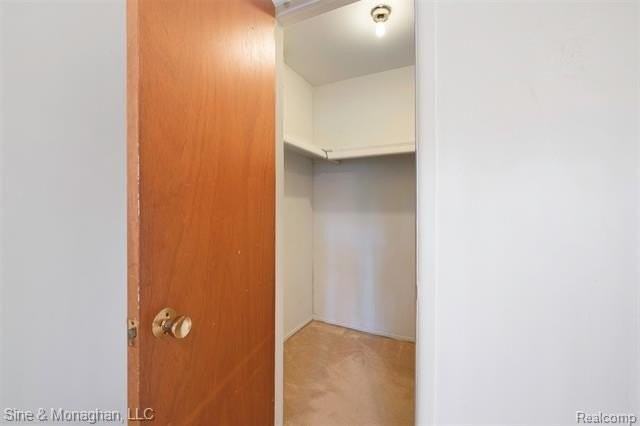 525 E Woodland St - Photo 7 of 7