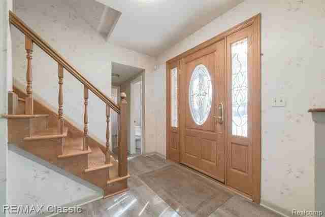 1587 3 Lakes Dr - Photo 4 of 50