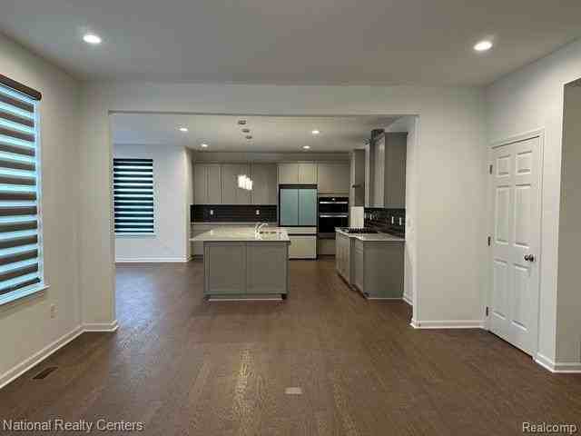 51051 Baileys Lndg - Photo 6 of 34