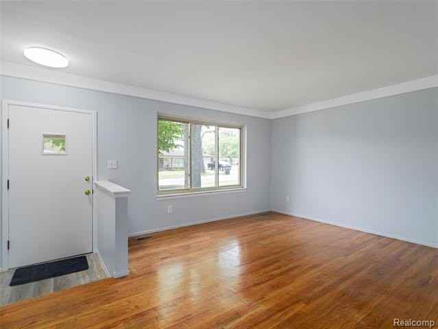 29242 Barkley St - Photo 2 of 19