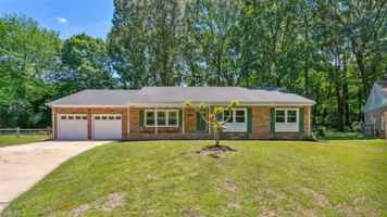 featured image of 1321 Drexel Cir