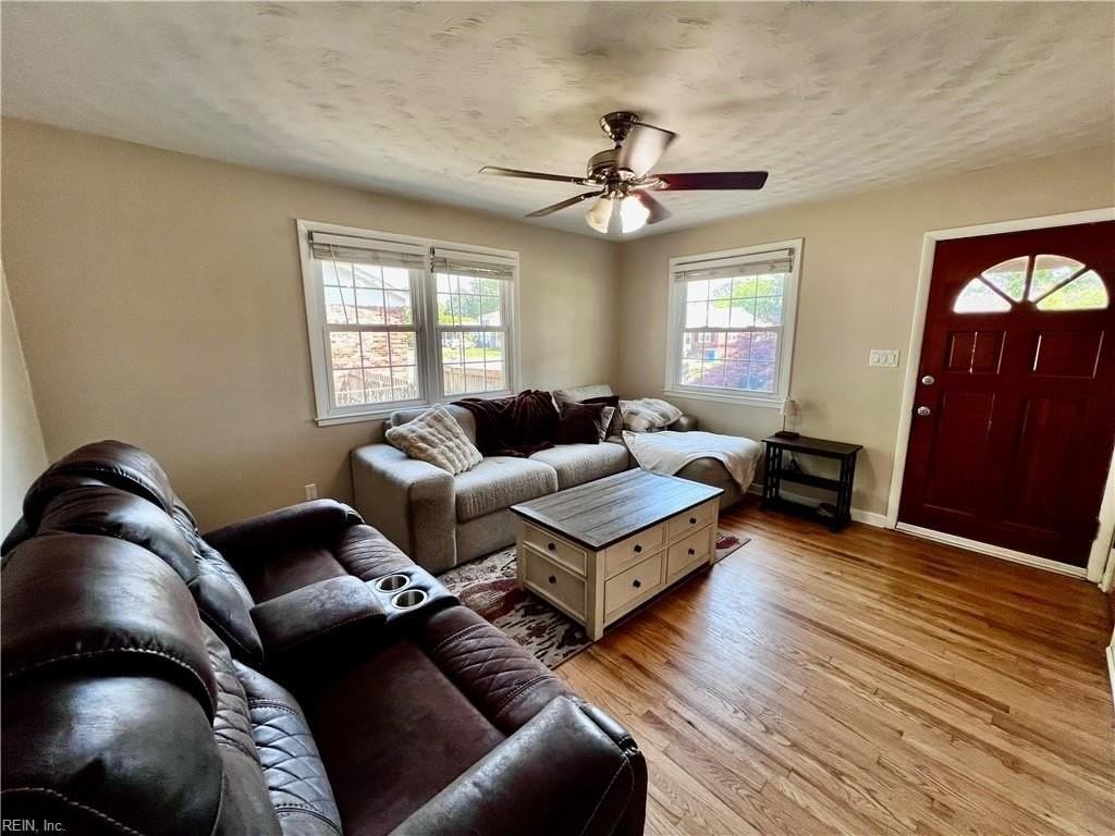 1114 Woodland Terrace Dr - Photo 4 of 25