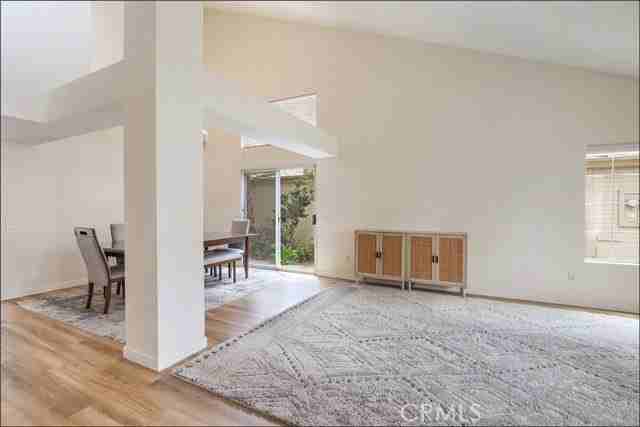 18 Parkwood - Photo 2 of 8
