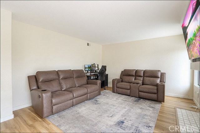 18 Parkwood - Photo 4 of 8