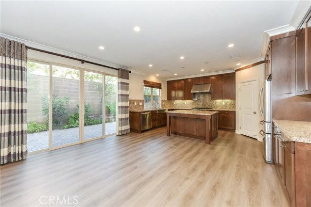 67 Elmdale - Photo 3 of 8