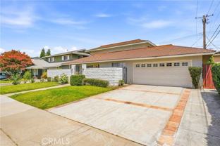 1163 N Lincoln St - Photo 1 of 1
