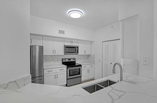 340 Crestwood Cir #302 - Photo 1 of 1