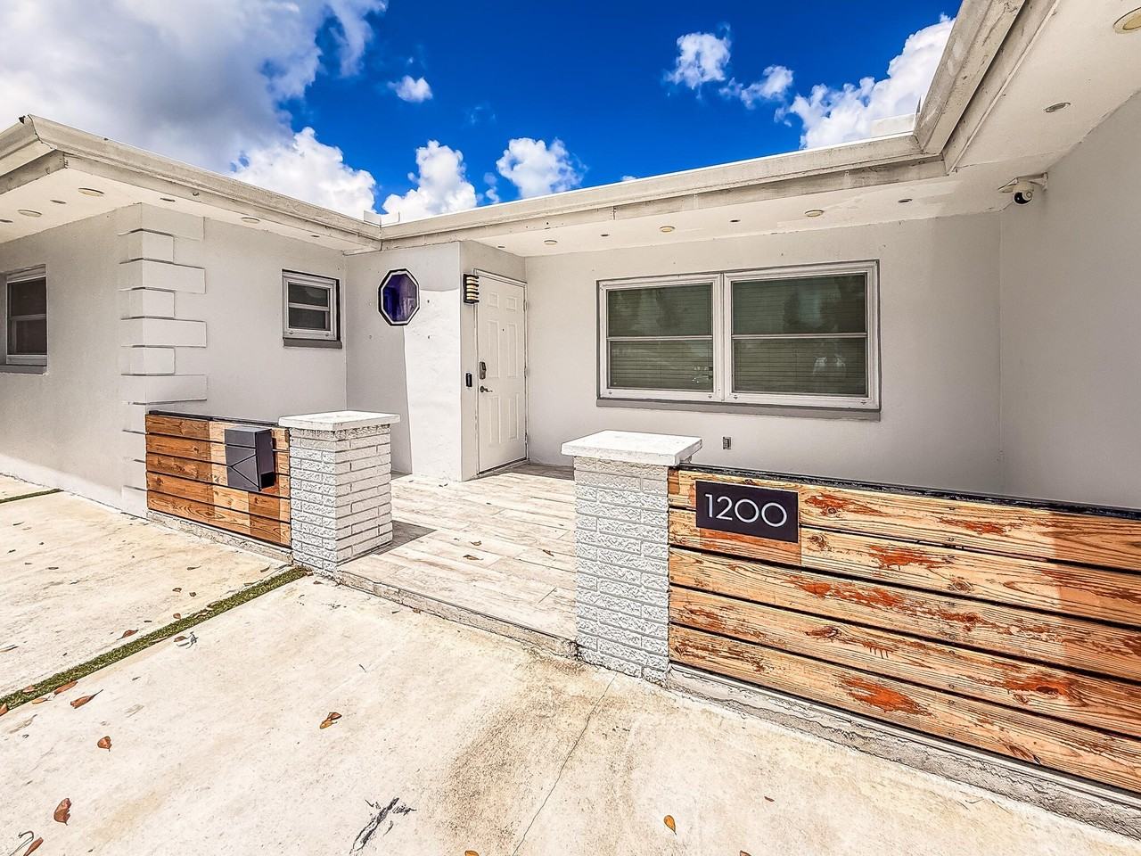 1200 Nw 76th Ave - Photo 3 of 29