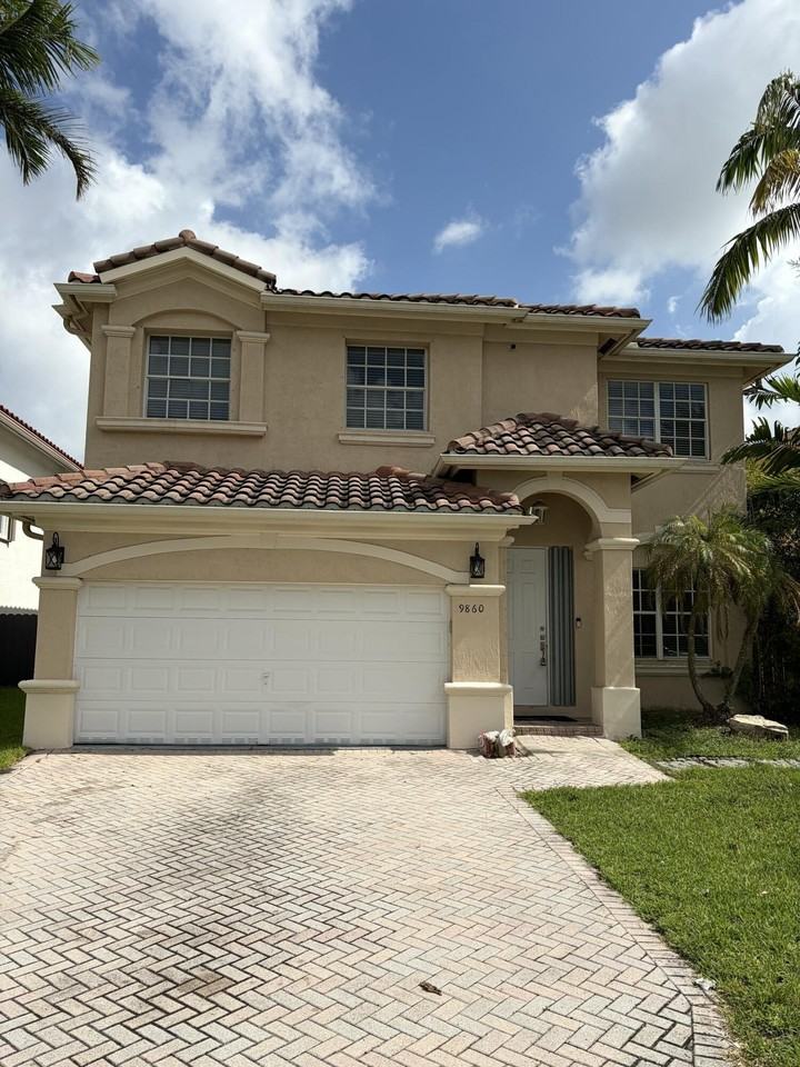 9860 Nw 20th Ct - Photo 2 of 17