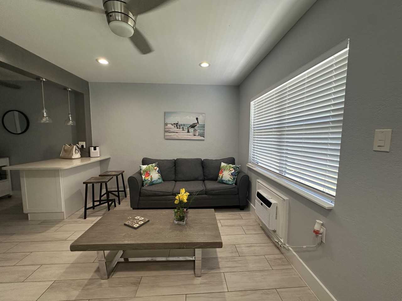 119 Sunrise Ave #A - Photo 2 of 13