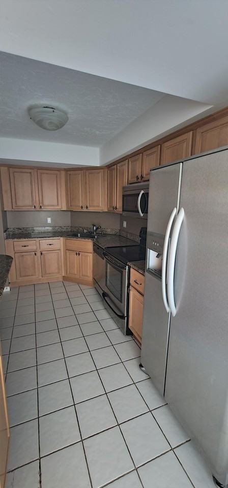2425 Presidential Way #402 - Photo 3 of 15