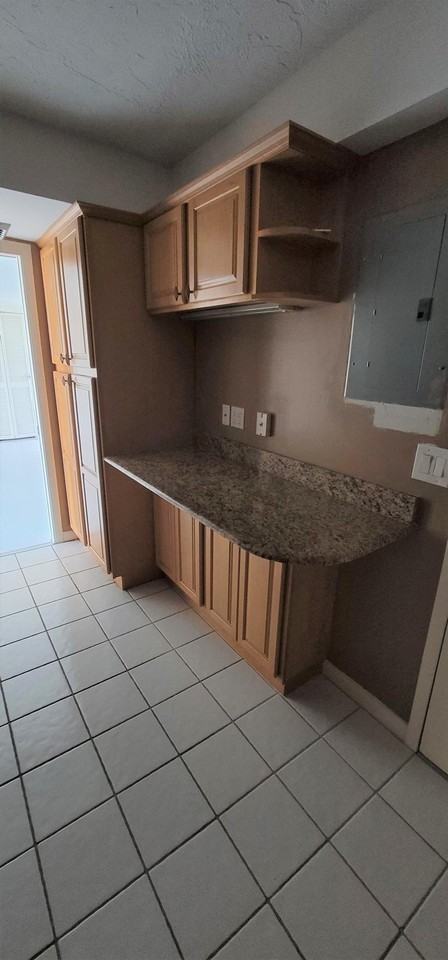 2425 Presidential Way #402 - Photo 5 of 15
