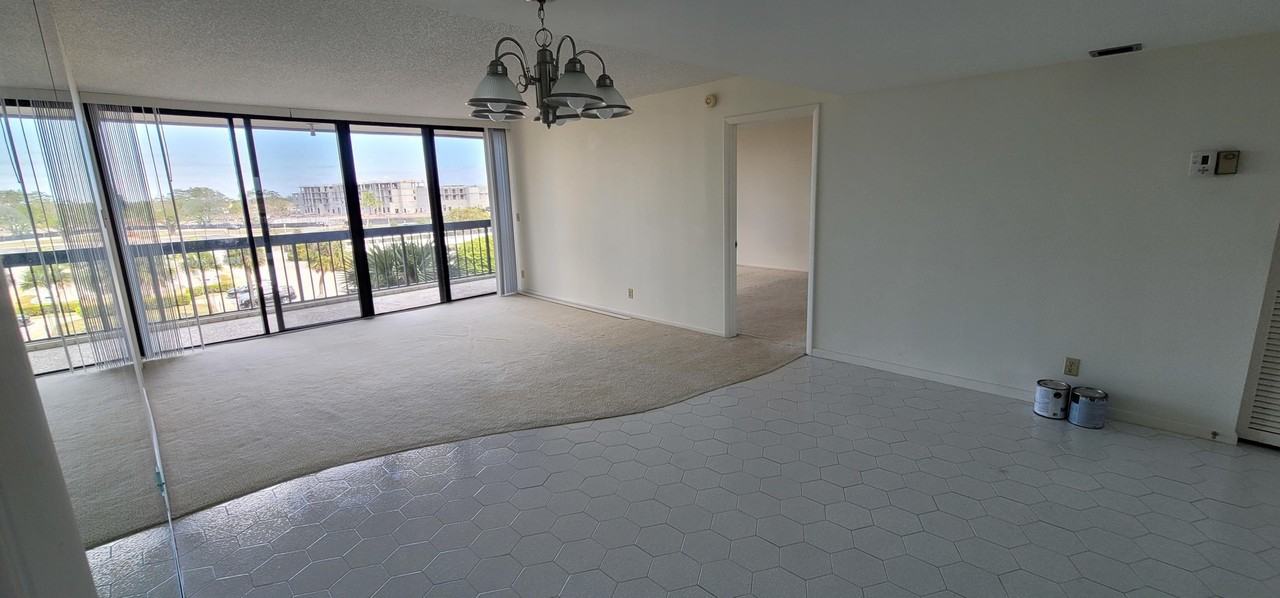 2425 Presidential Way #402 - Photo 6 of 15