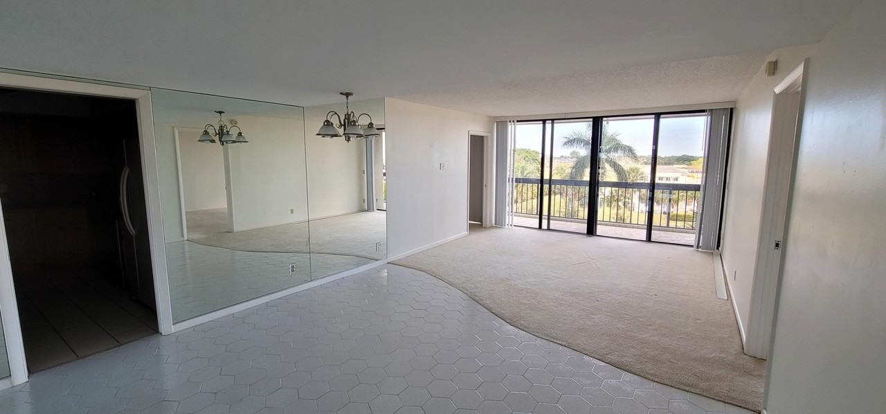 2425 Presidential Way #402 - Photo 7 of 15