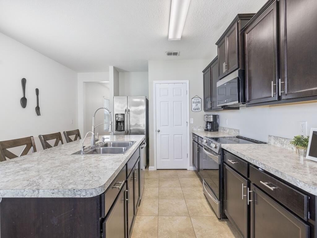 10057 Sw Newberry Ave - Photo 6 of 18