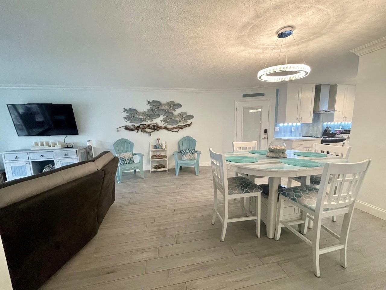 121 Wettaw Ln #116 - Photo 4 of 17