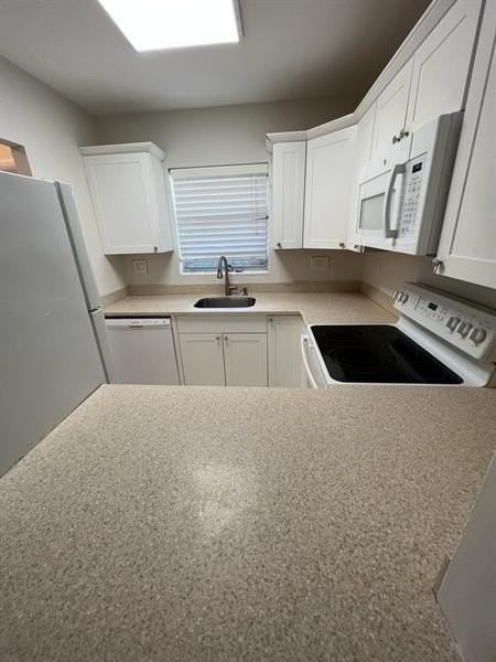 540 Se 2nd Ave - Photo 4 of 11