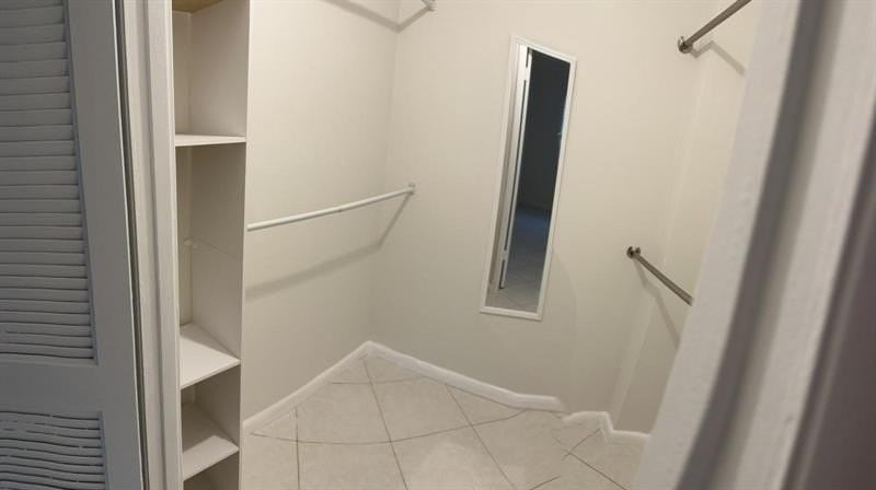540 Se 2nd Ave - Photo 7 of 11