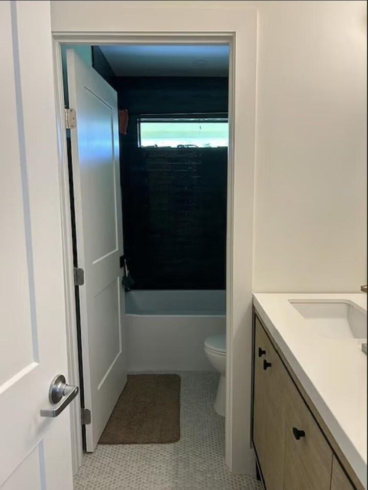 1822 Windsor Dr #1 - Photo 5 of 12