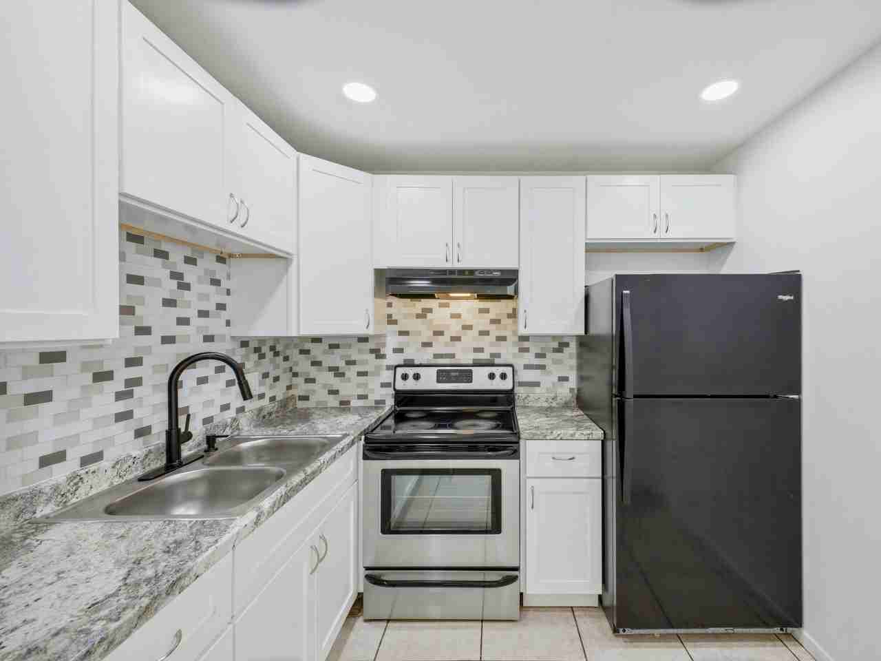 6289 Lear Dr #206 - Photo 4 of 22