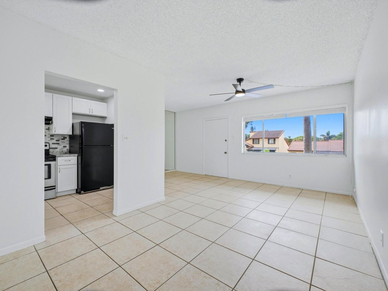 6289 Lear Dr #206 - Photo 7 of 22