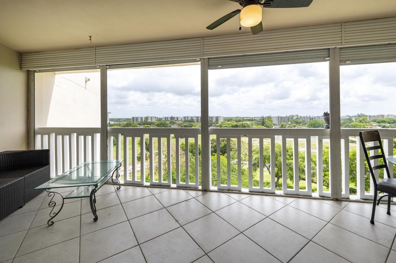 6911 Environ Blvd #8G - Photo 6 of 24