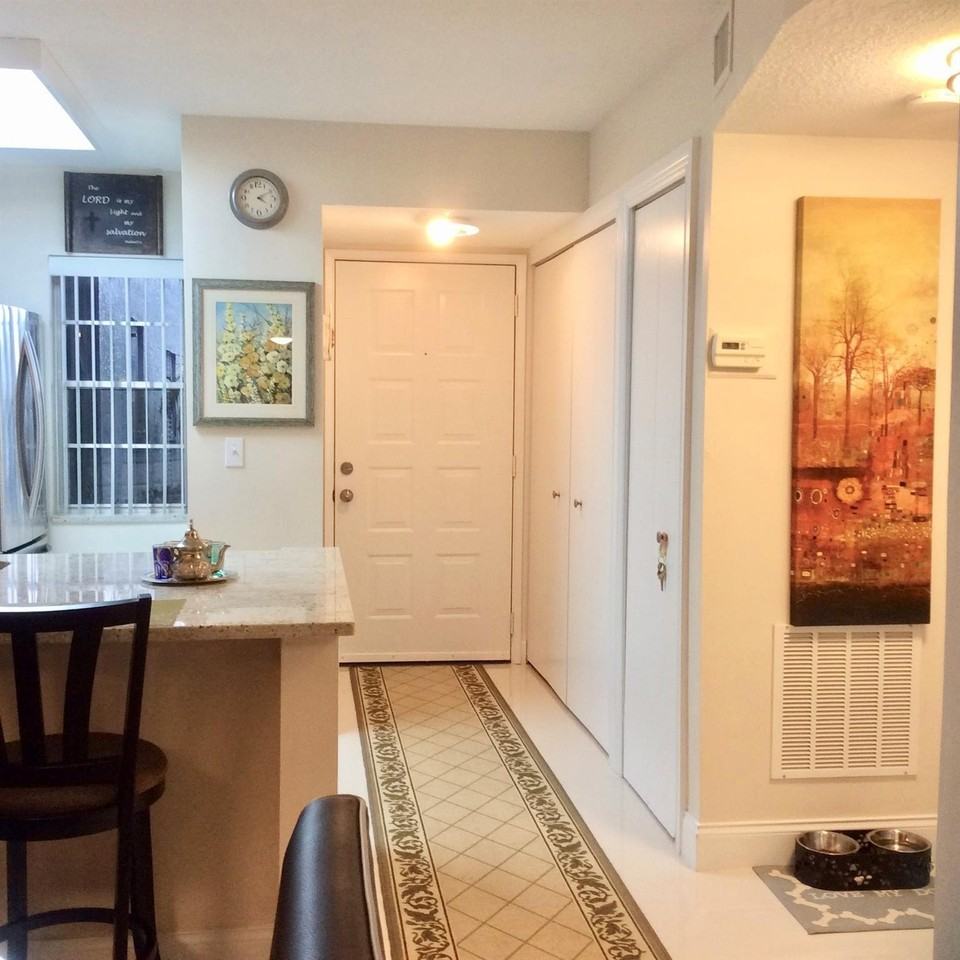 2220 N Cypress Bend Dr #104 - Photo 5 of 23