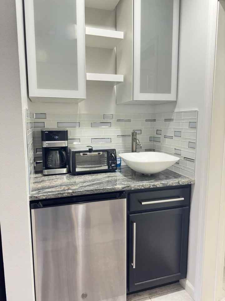 8427 Mulligan Cir #B - Photo 4 of 6