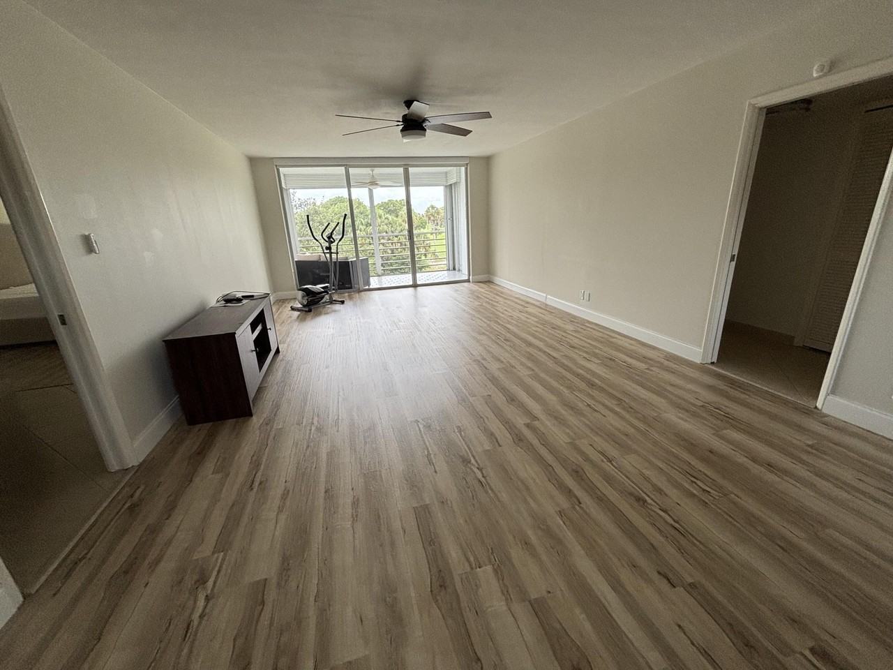 555 Oaks Ln #309 - Photo 6 of 20