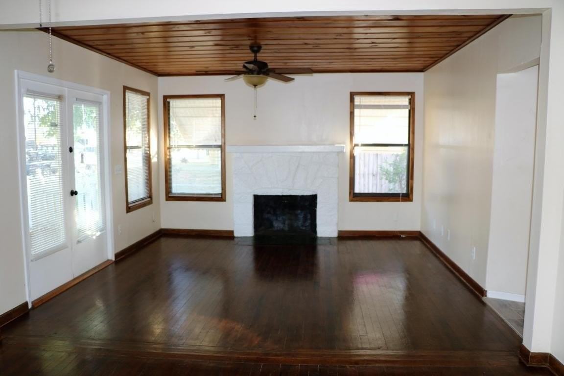 1021 S N St - Photo 4 of 28