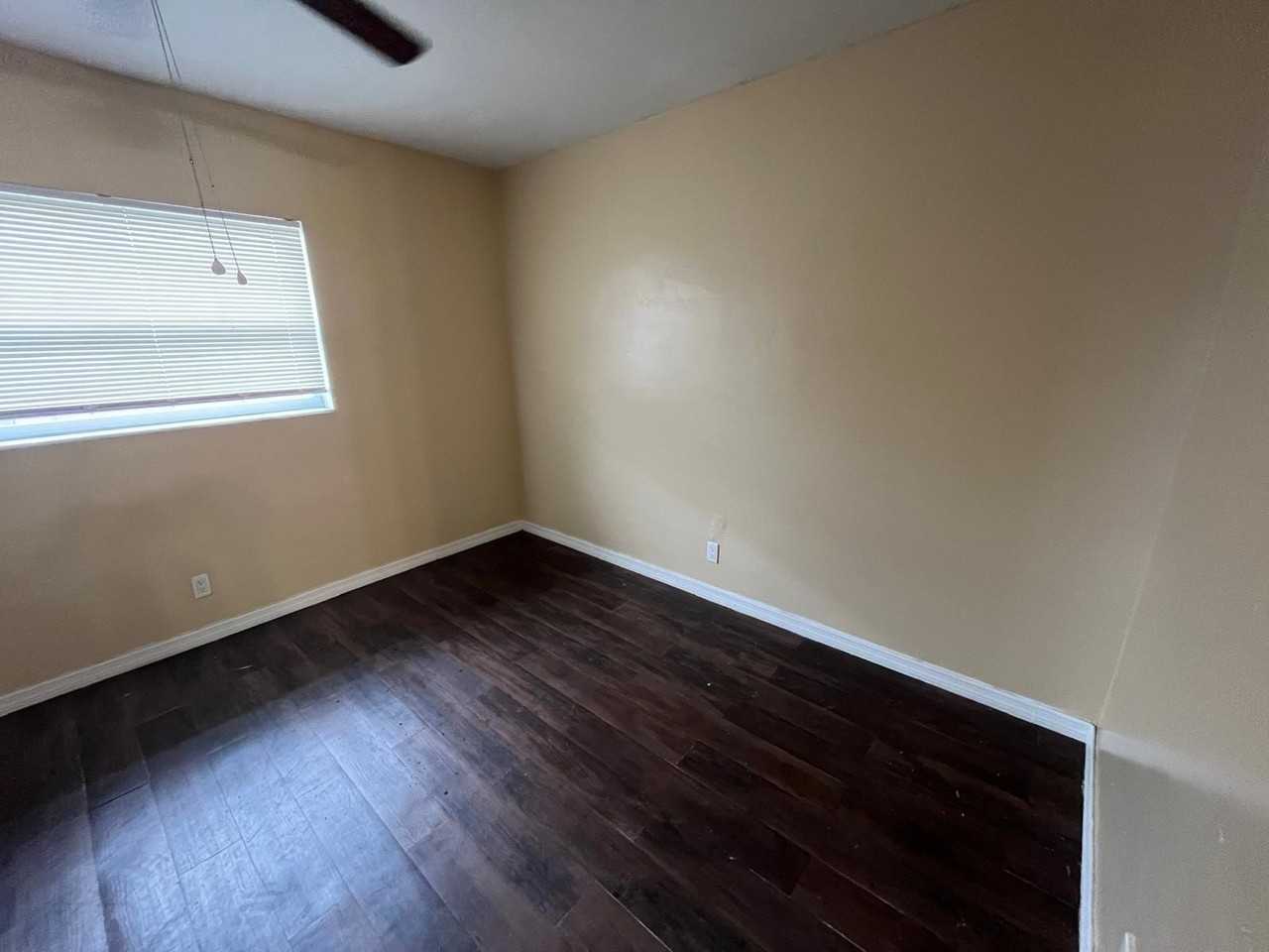 4140 Nw 30th Ter - Photo 3 of 6