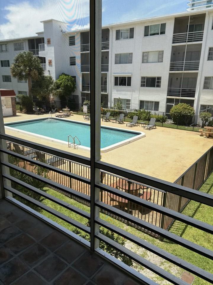 4500 N Flagler Dr #C9 - Photo 3 of 19