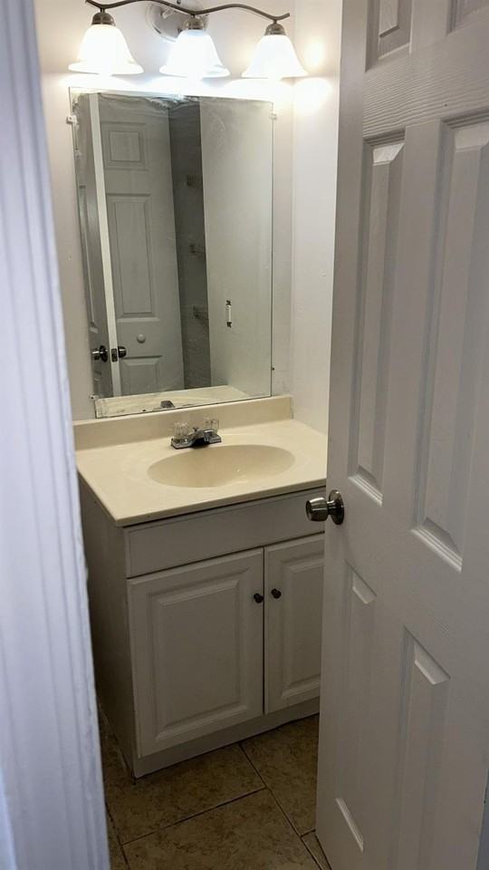 1500 N Congress Ave #A307 - Photo 6 of 12