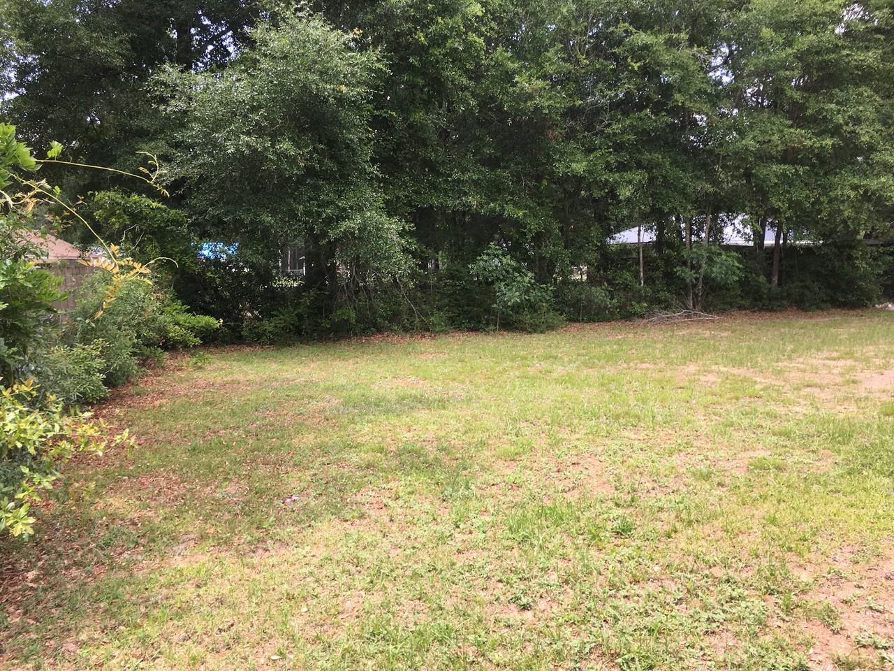 5957 Savannah Dr - Photo 2 of 13