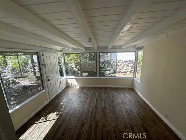 2151 N Altadena Dr - Photo 2 of 8