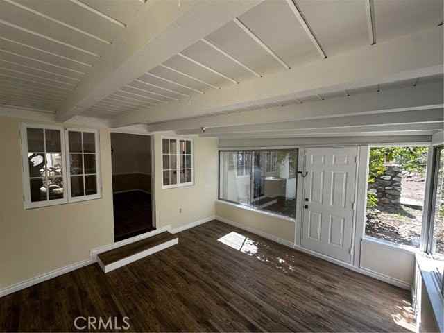 2151 N Altadena Dr - Photo 3 of 8