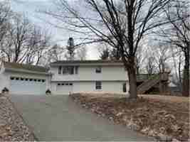 featured image of 20515 Manor Rd
