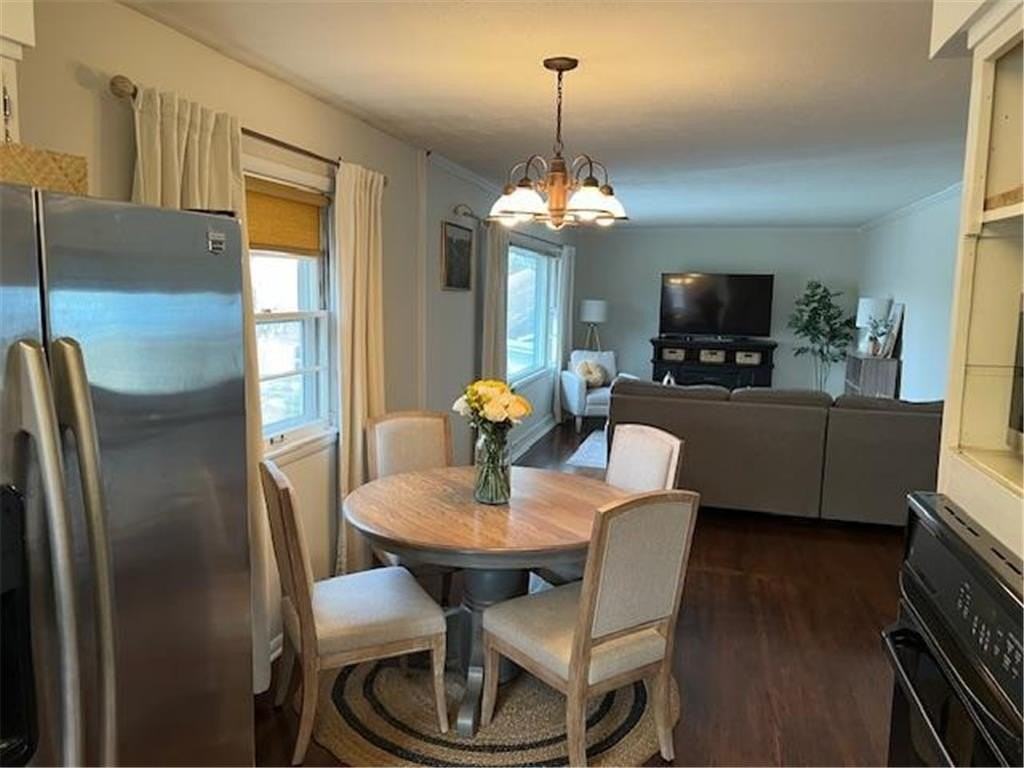 20515 Manor Rd - Photo 4 of 16